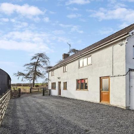 Upper Caerfaelog Farmhouse Llanbister Екстериор снимка