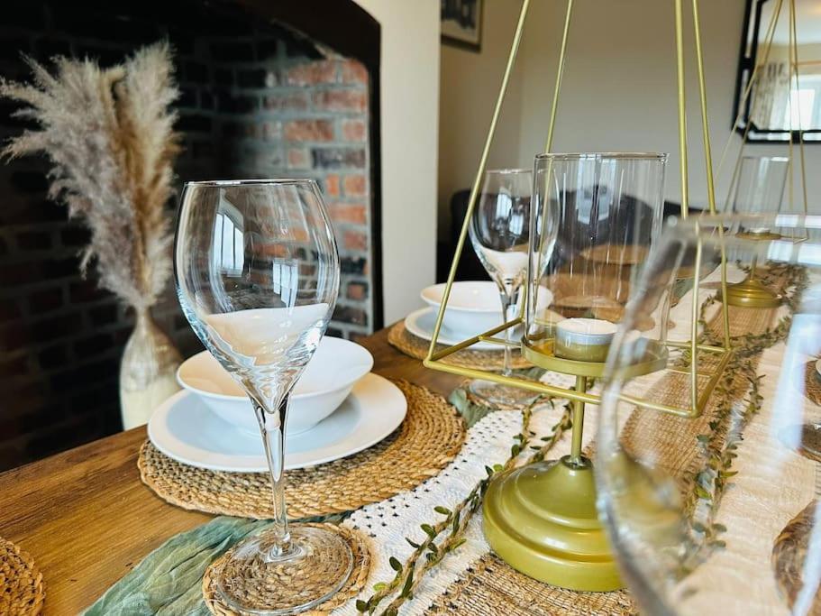 Upper Caerfaelog Farmhouse Llanbister Екстериор снимка